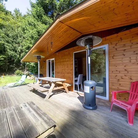 Luxury tent Le Chalet Sur L'eau Beaumont