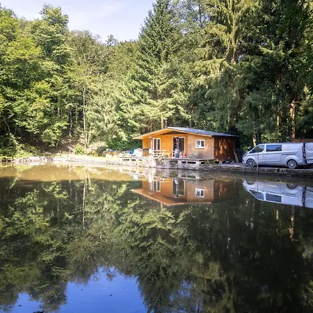 Le Chalet Sur L'eau *